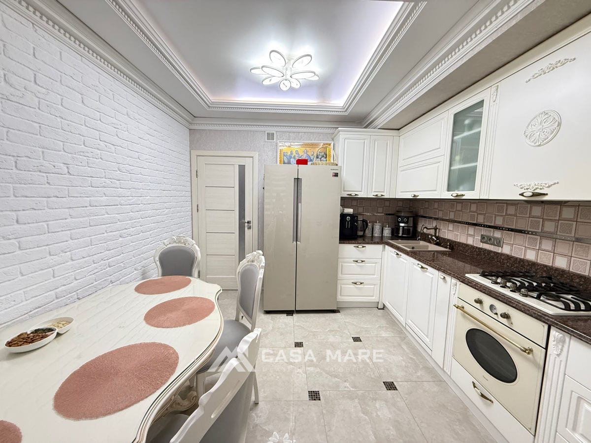 Apartament cu 2 camere, 70 m², Buiucani, Chișinău 5