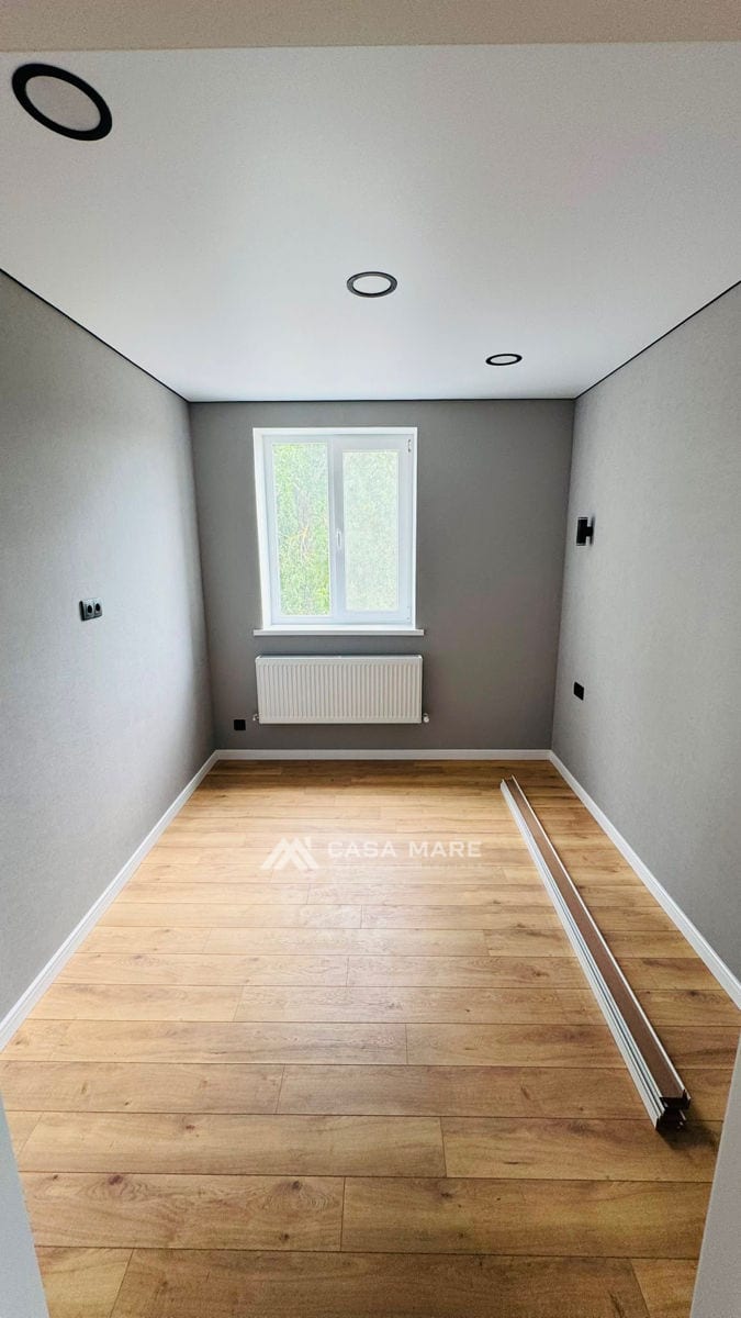3-комнатная квартира, 48 м², Рышканы 6