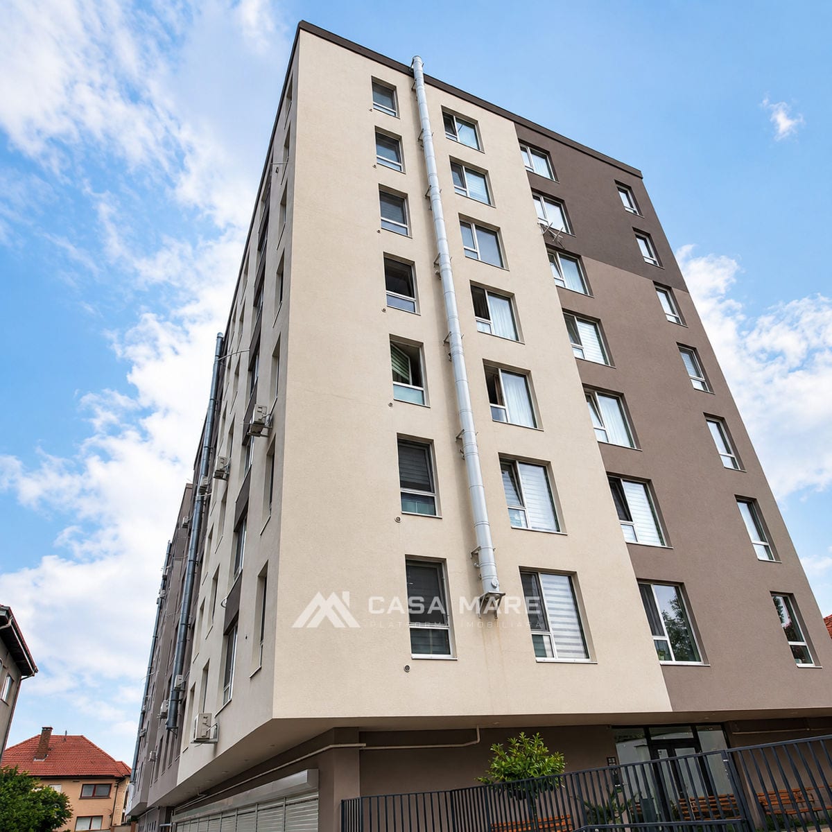 Apartament cu 2 camere, 53 m², Codru 1