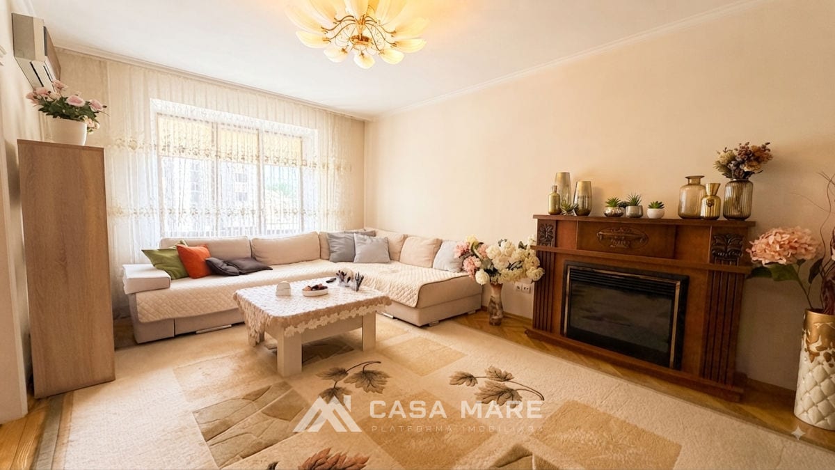 3-комнатная квартира, 100 м², Центр, Кишинёв 2