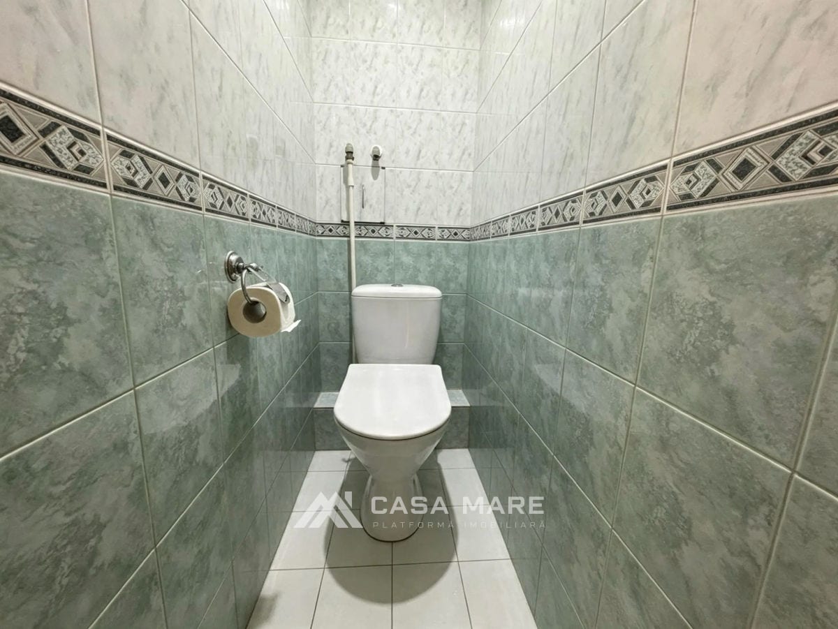 Apartament cu 3 camere, 72 m², Codru 8