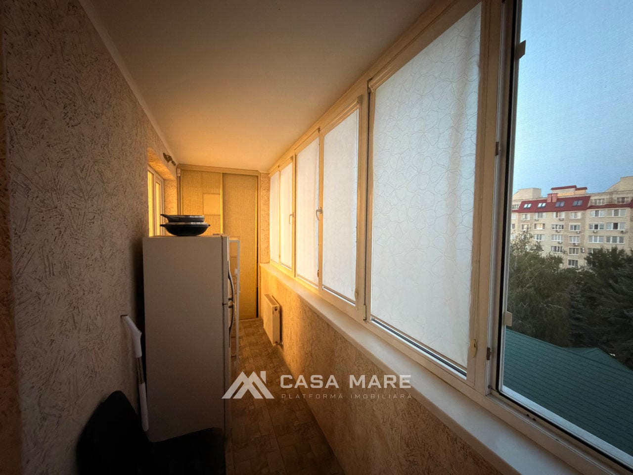 Apartament cu 3 camere, 158 m², Codru 12