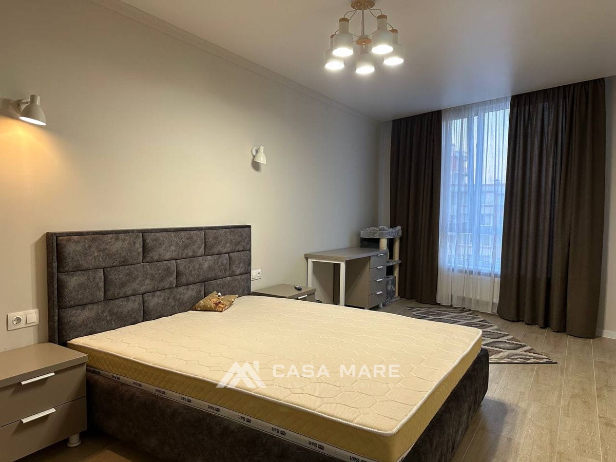 2-комнатная квартира, 65 м², Центр, Кишинёв 3