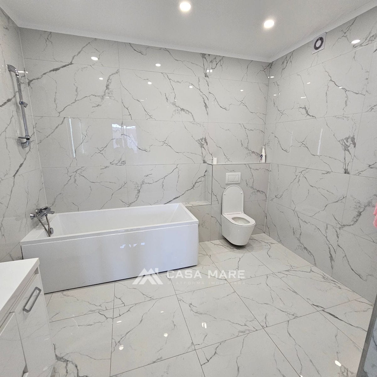 Apartament cu 2 camere, 82 m², Centru, Chișinău 3