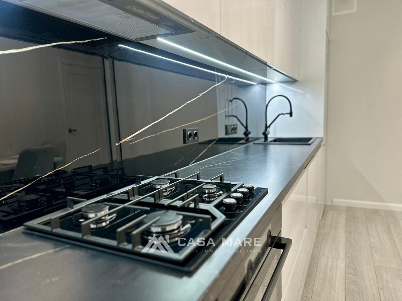 3-комнатная квартира, 97 м², Чеканы, Кишинёв 2