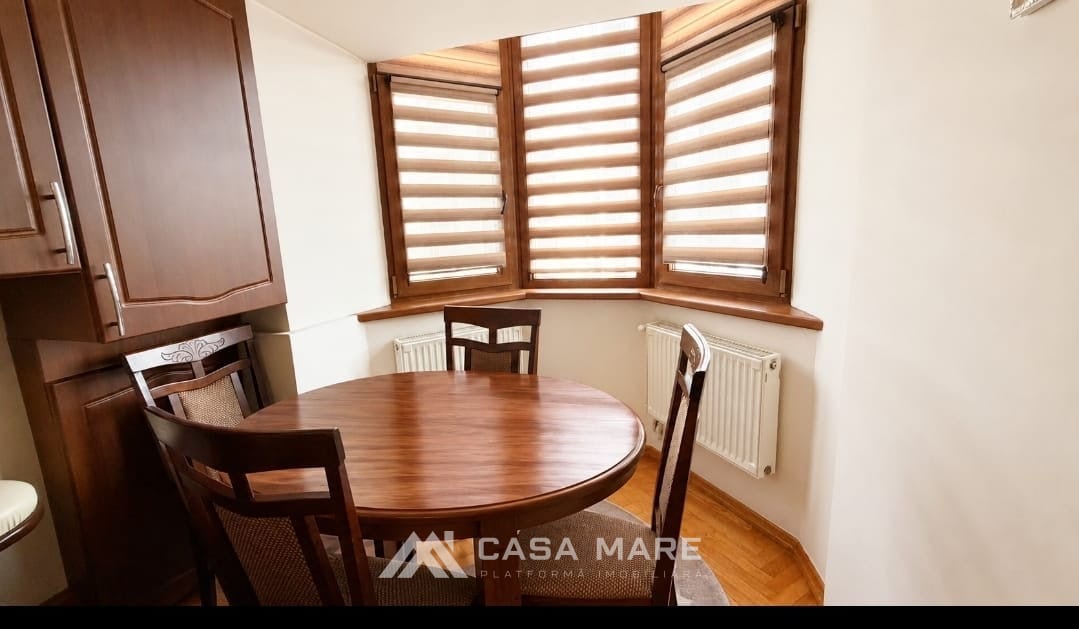 3-комнатная квартира, 100 м², Центр, Кишинёв 4