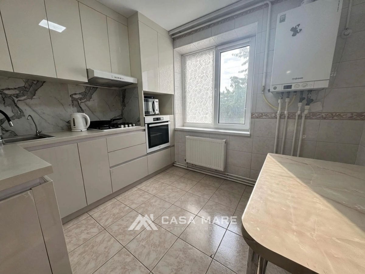 3-комнатная квартира, 72 м², Кодру 6