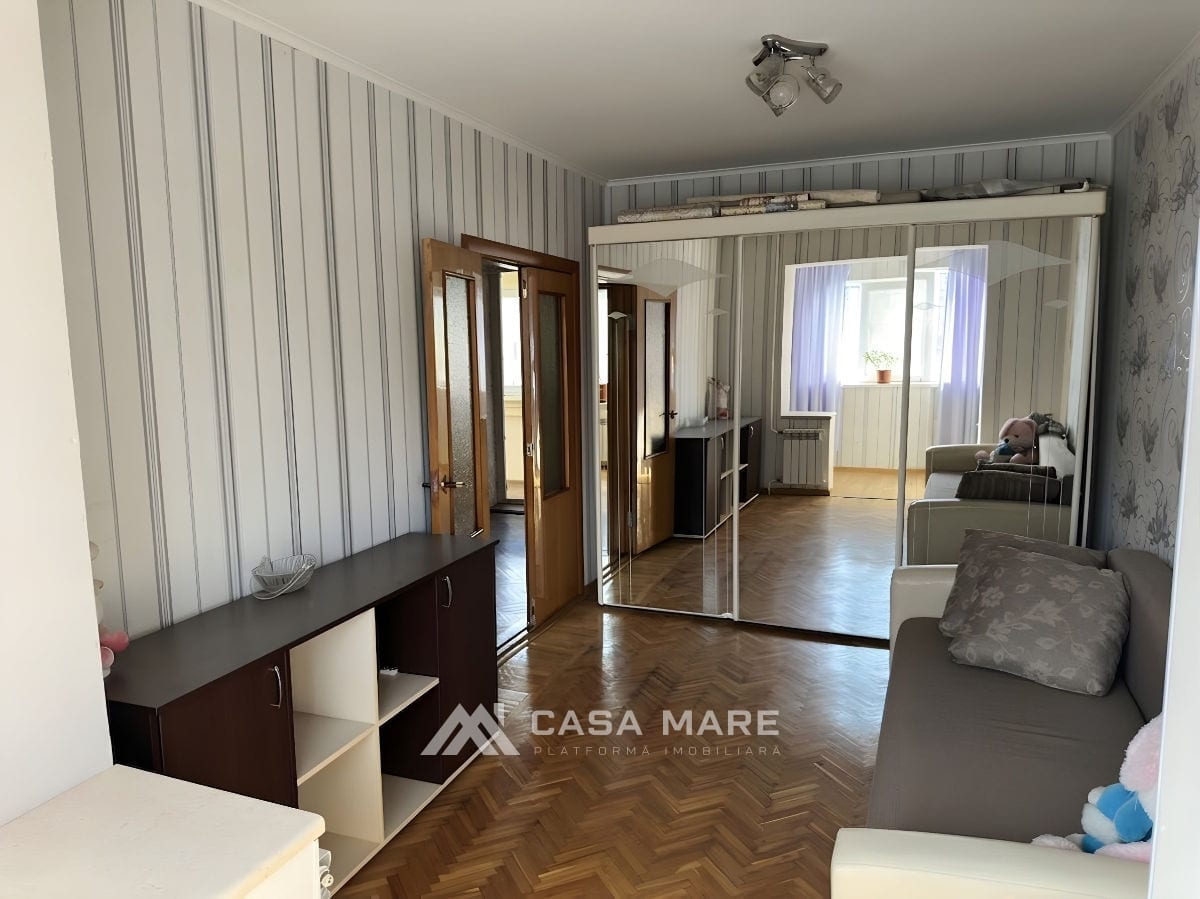 Apartament cu 3 camere, 64 m², 10 cartier, Bălți 3