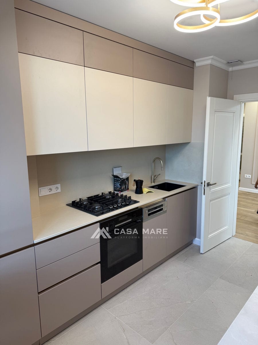 Apartament cu 3 camere, 74 m², Durlești 5
