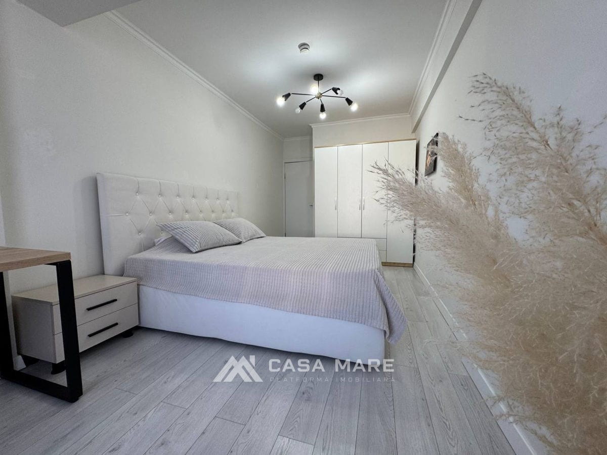 Apartament cu 3 camere, 94 m², Centru, Chișinău 1