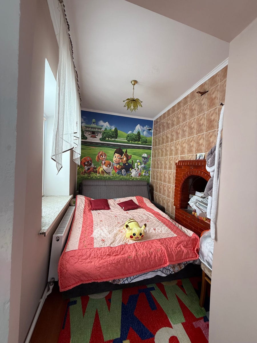 Casă cu 6 camere, 200 m², Răscăieți 5