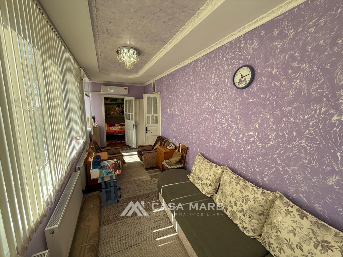 Casă cu 6 camere, 200 m², Răscăieți 10