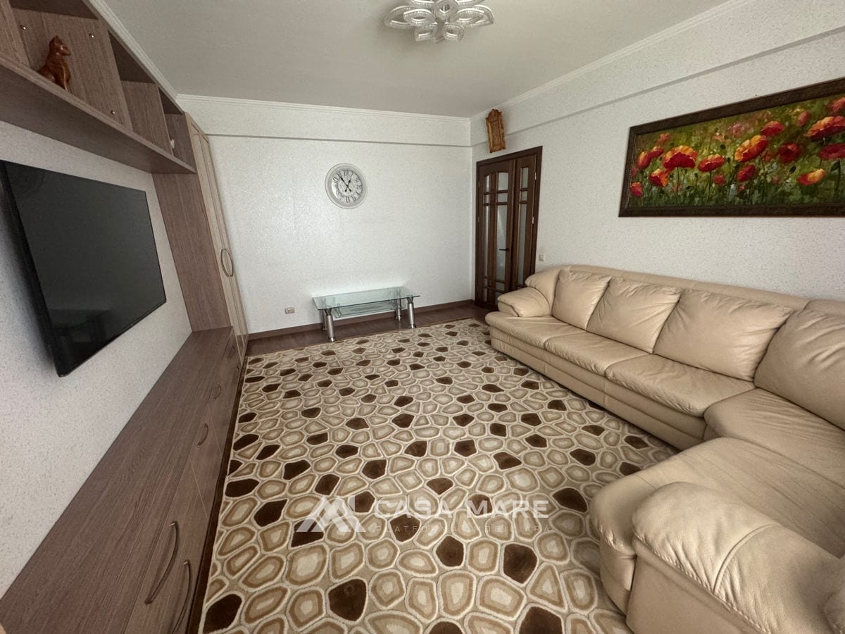 3-комнатная квартира, 108 м², Телецентр, Кишинёв 2