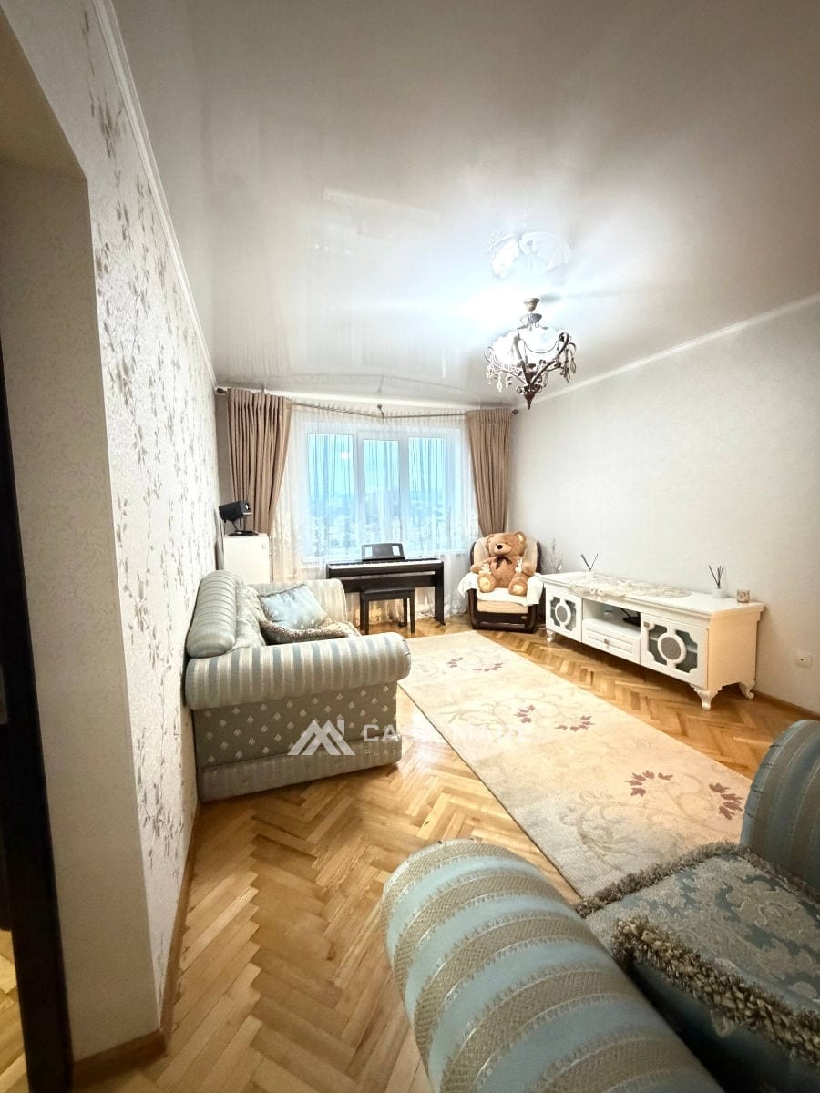 3-комнатная квартира, 68 м², Центр, Кишинёв 2