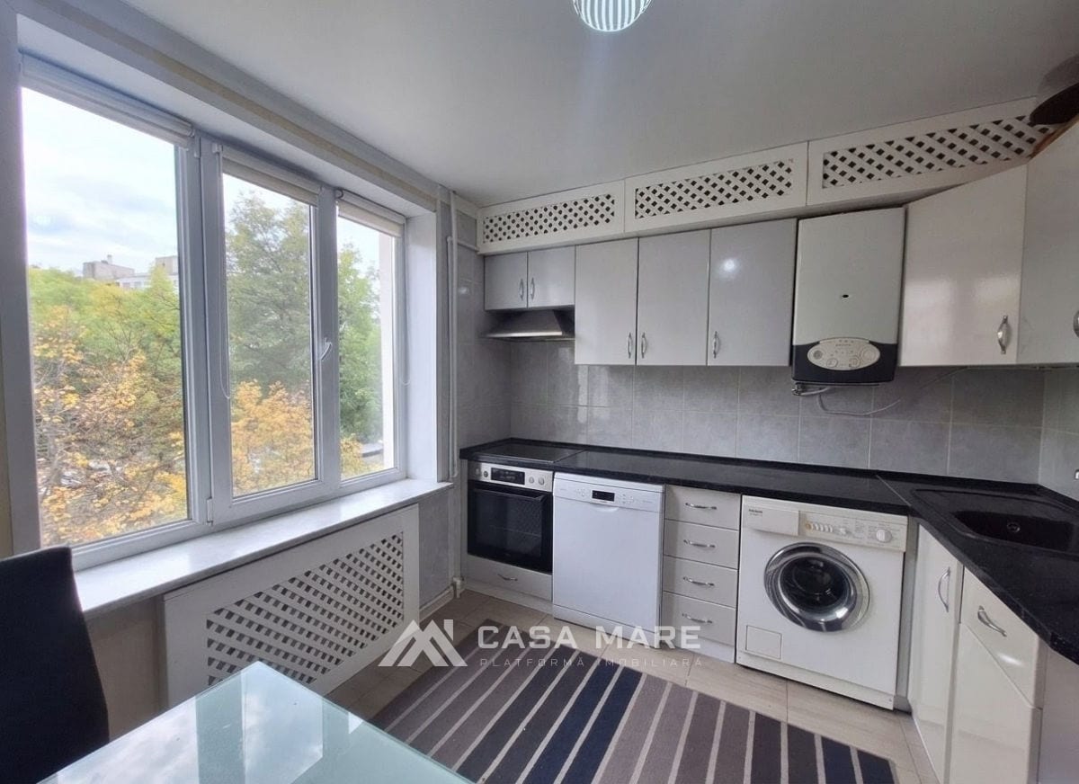 3-комнатная квартира, 90 м², Телецентр, Кишинёв 1