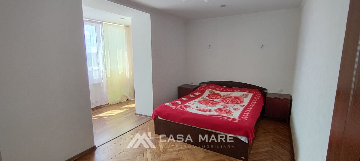 Apartament cu 3 camere, 68 m², Soroca 2