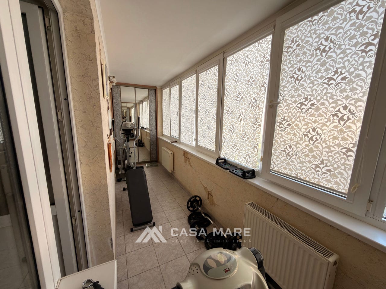 Apartament cu 3 camere, 158 m², Codru 15