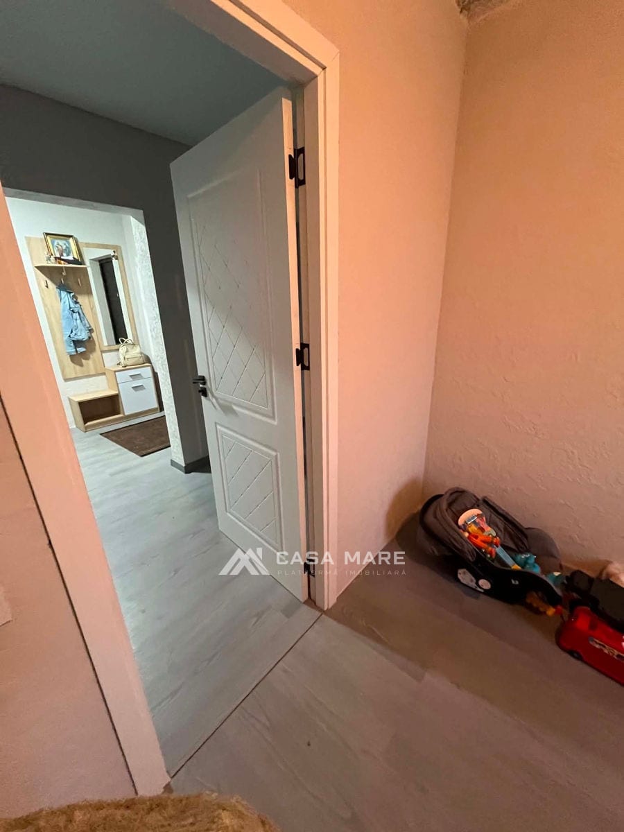 Apartament cu 3 camere, 90 m², Roșcani 7