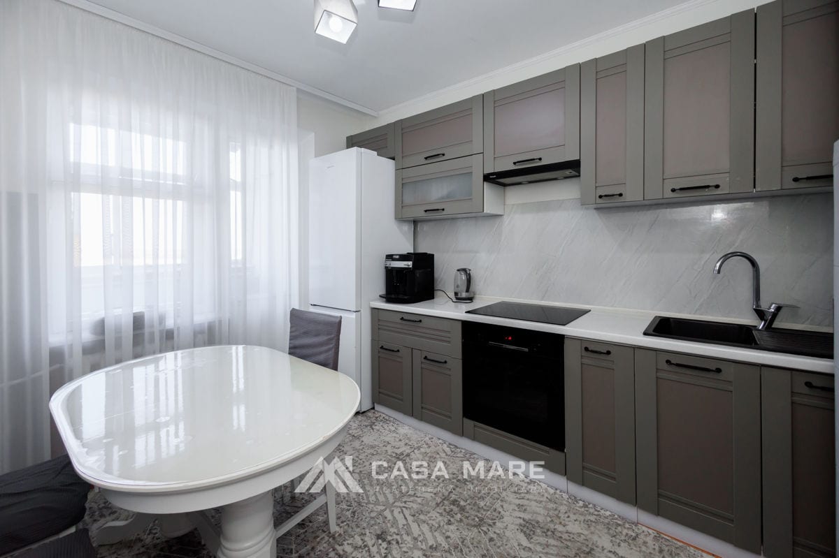 3-комнатная квартира, 78 м², Ботаника, Кишинёв 1