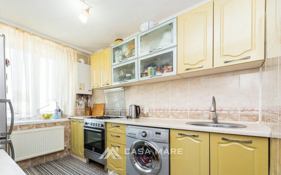 Apartament cu 3 camere, 74 m², Durlești 5