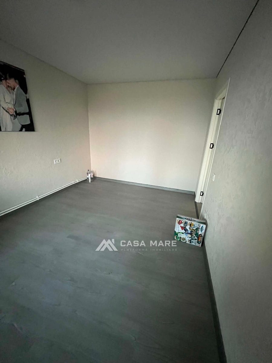 Apartament cu 3 camere, 90 m², Roșcani 5