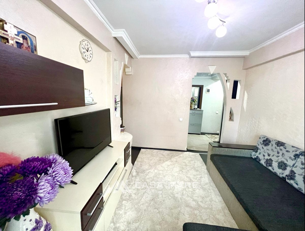 Apartament cu 3 camere, 45 m², Centru, Chișinău 2