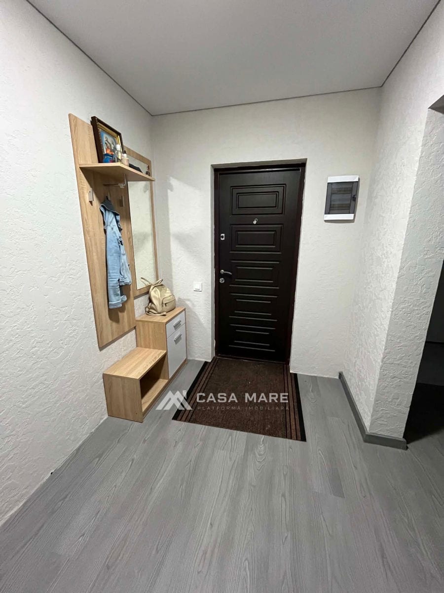 Apartament cu 3 camere, 90 m², Roșcani 9