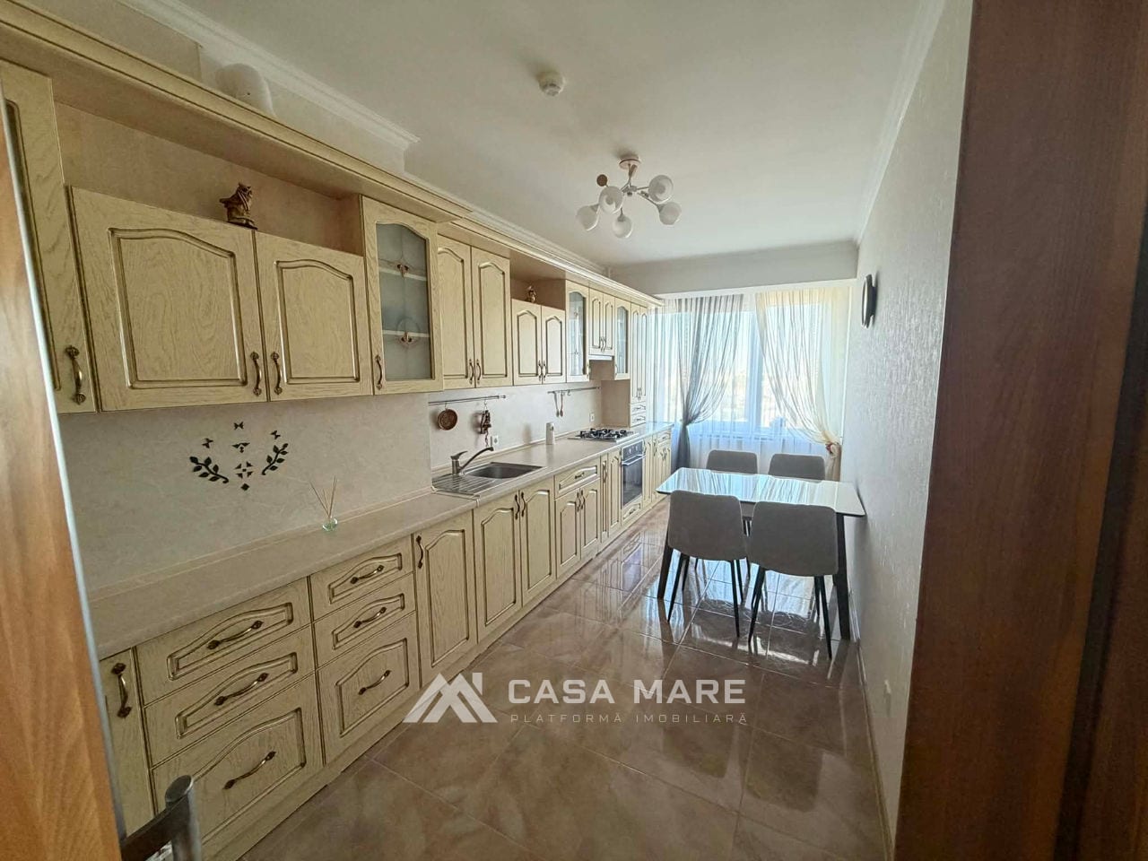 Apartament cu 3 camere, 130 m², Centru, Chișinău 1