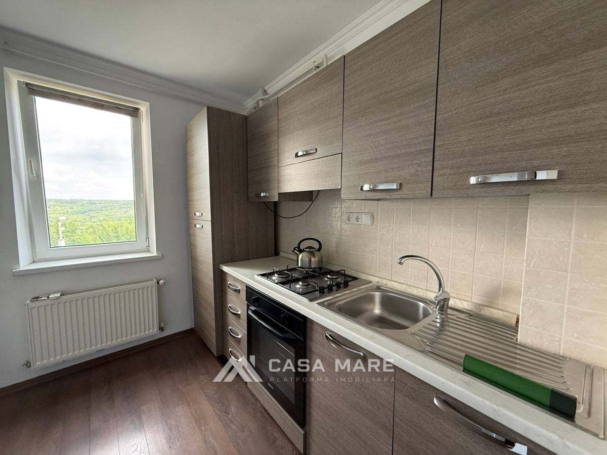 Apartament cu 2 camere, 54 m², Ialoveni 5