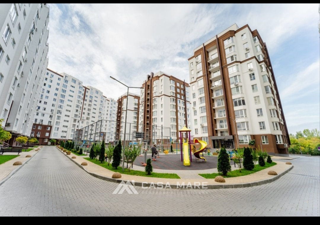 3-комнатная квартира, 98 м², Буюканы, Кишинёв 1