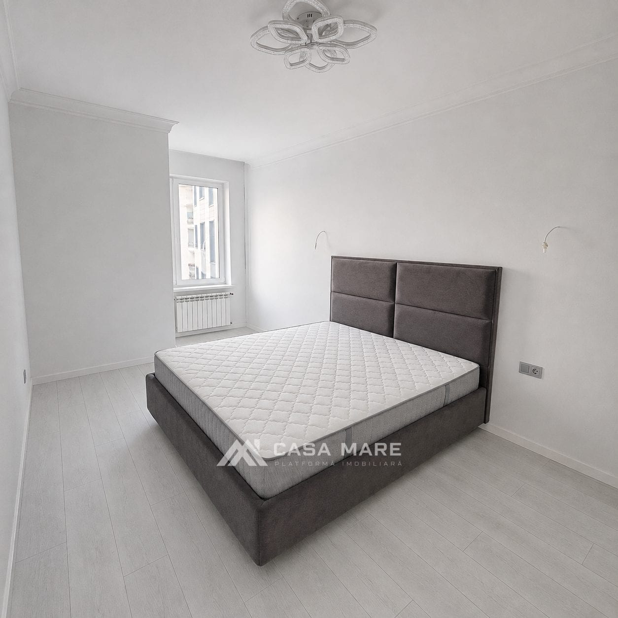 Apartament cu 2 camere, 82 m², Centru, Chișinău 2