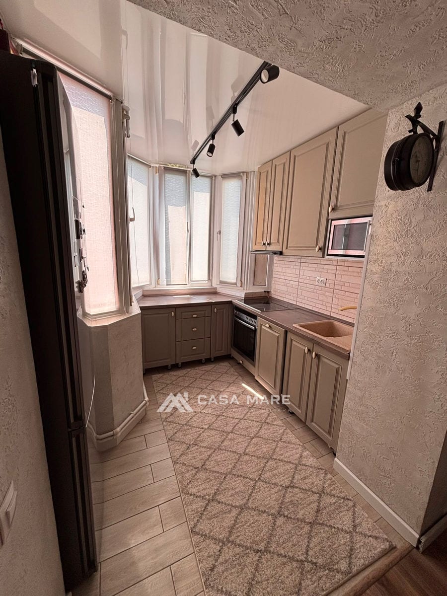 2-комнатная квартира, 60 м², 9 cartier, Bălți 4