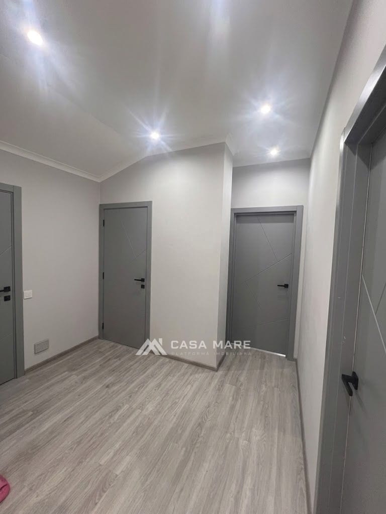 2-комнатная квартира, 74 м², Центр, Кишинёв 10
