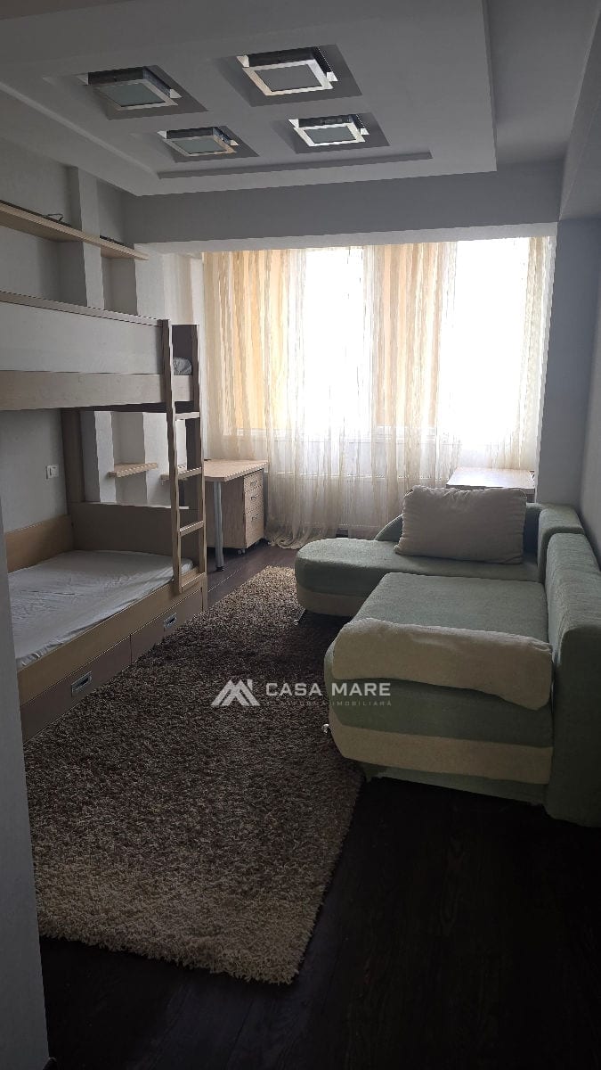 Apartament cu 3 camere, 130 m², Centru, Chișinău 1