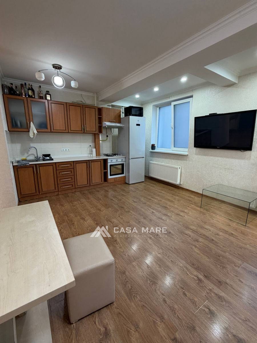 2-комнатная квартира, 63 м², Центр, Кишинёв 4
