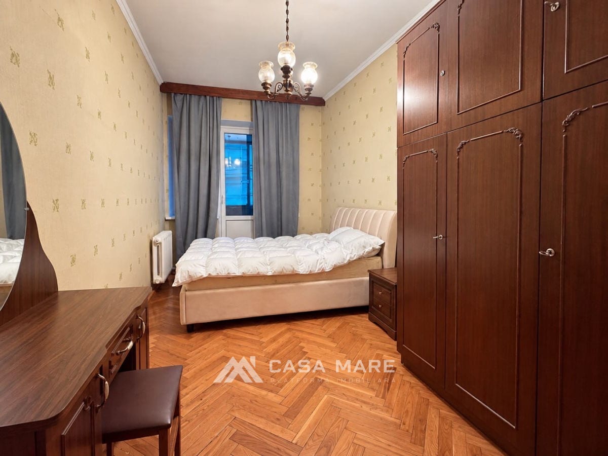 Apartament cu 3 camere, 70 m², Centru, Chișinău 2