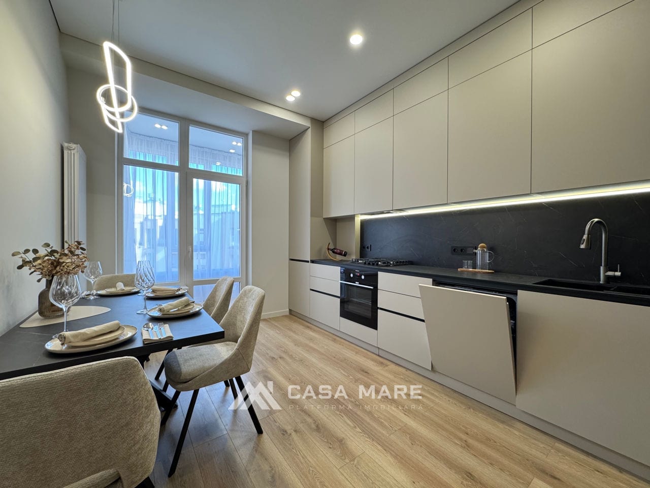 3-комнатная квартира, 85 м², Думбрава 4
