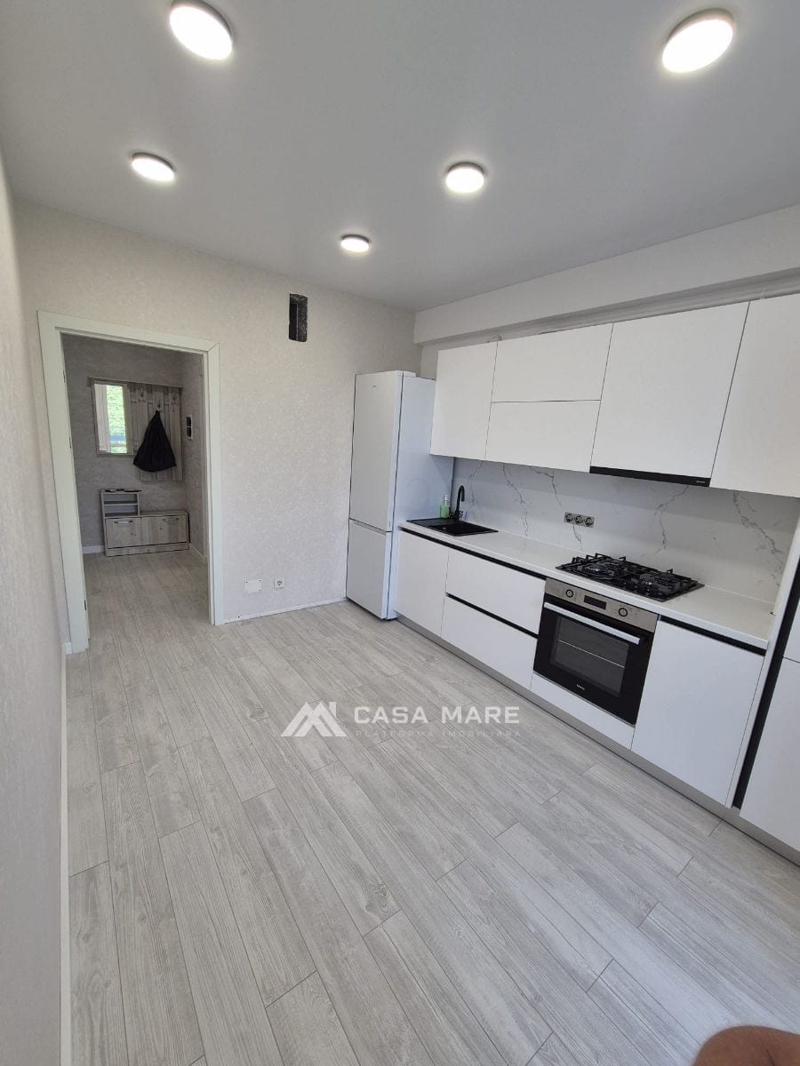 Apartament cu 2 camere, 70 m², Centru, Chișinău 4