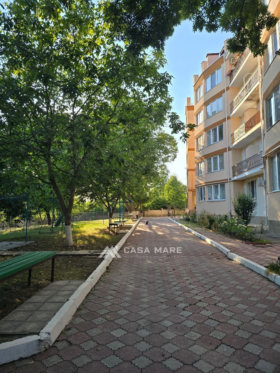 Apartament cu 2 camere, 106 m², Călăraşi 14