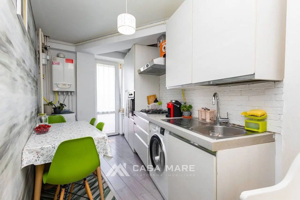 3-комнатная квартира, 99 м², Грэтиешты 1