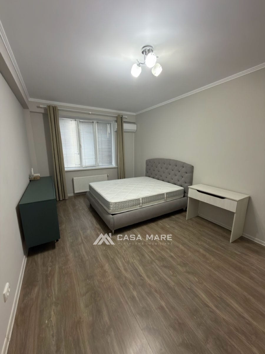Apartament cu 2 camere, 70 m², Buiucani, Chișinău 1