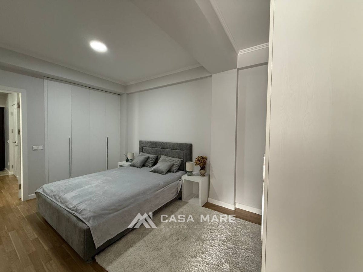 Apartament cu 2 camere, 70 m², Centru, Chișinău 2
