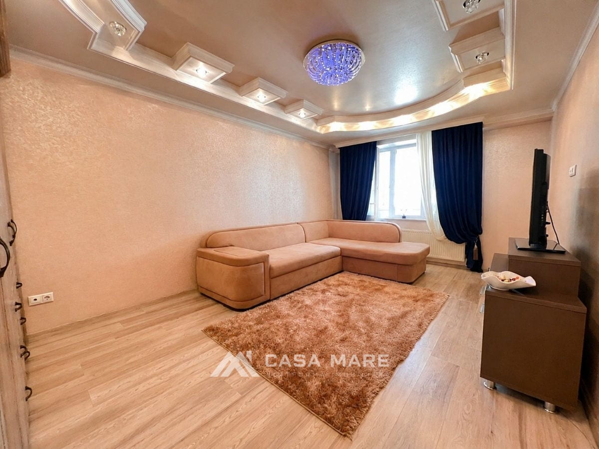 Apartament cu 2 camere, 70 m², Centru, Chișinău 2