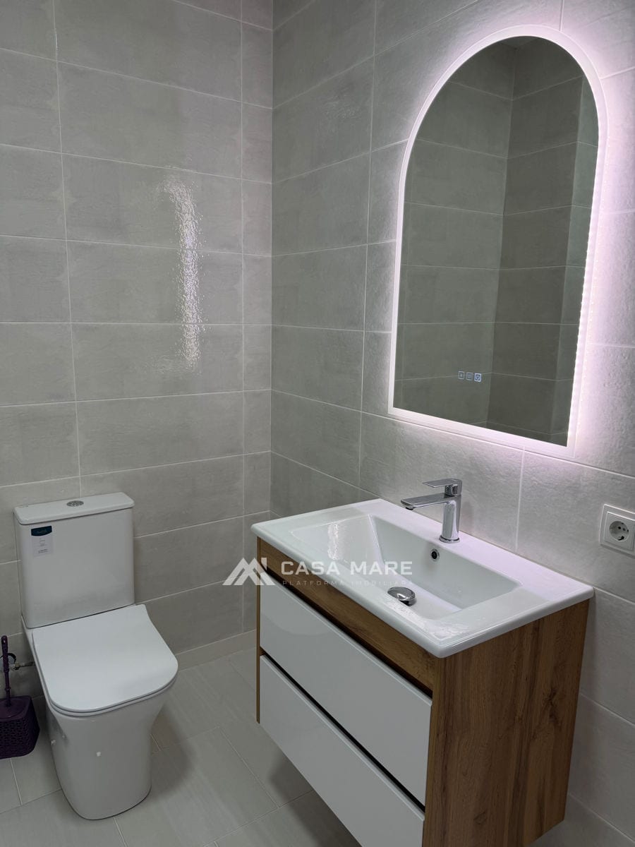 Apartament cu 3 camere, 163 m², Durlești 8