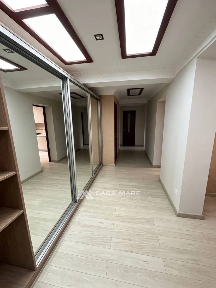 Apartament cu 3 camere, 95 m², Buiucani, Chișinău 8