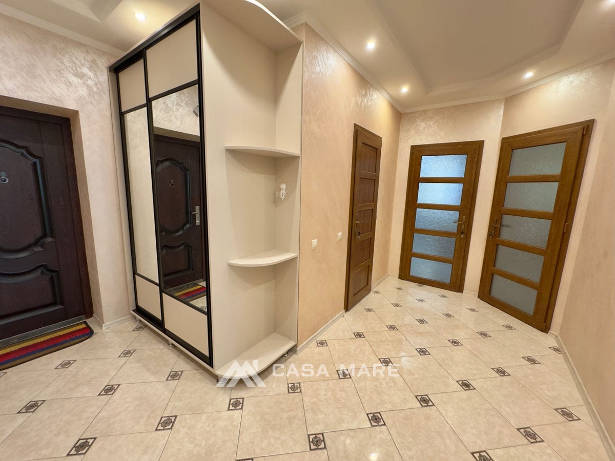 Apartament cu 2 camere, 65 m², Ialoveni 9