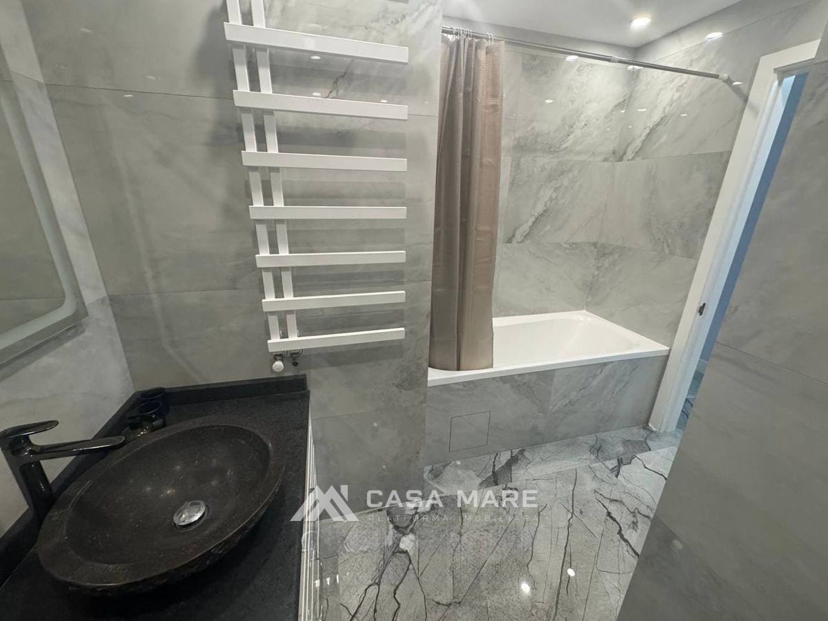 2-комнатная квартира, 73 м², Центр, Кишинёв 6