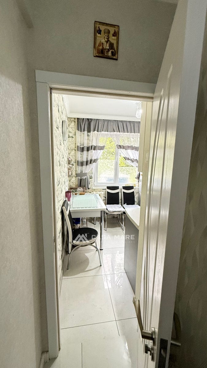 Apartament cu 3 camere, 59 m², 8 cartier, Bălți 2