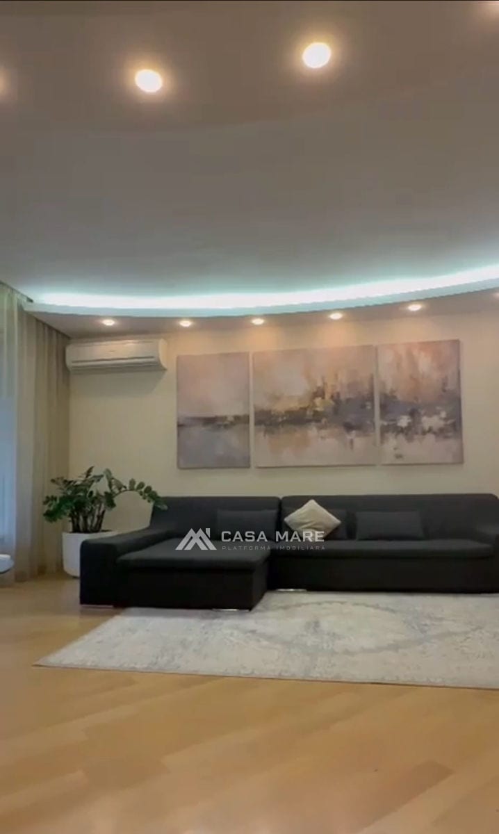 3-комнатная квартира, 115 м², Центр, Кишинёв 2