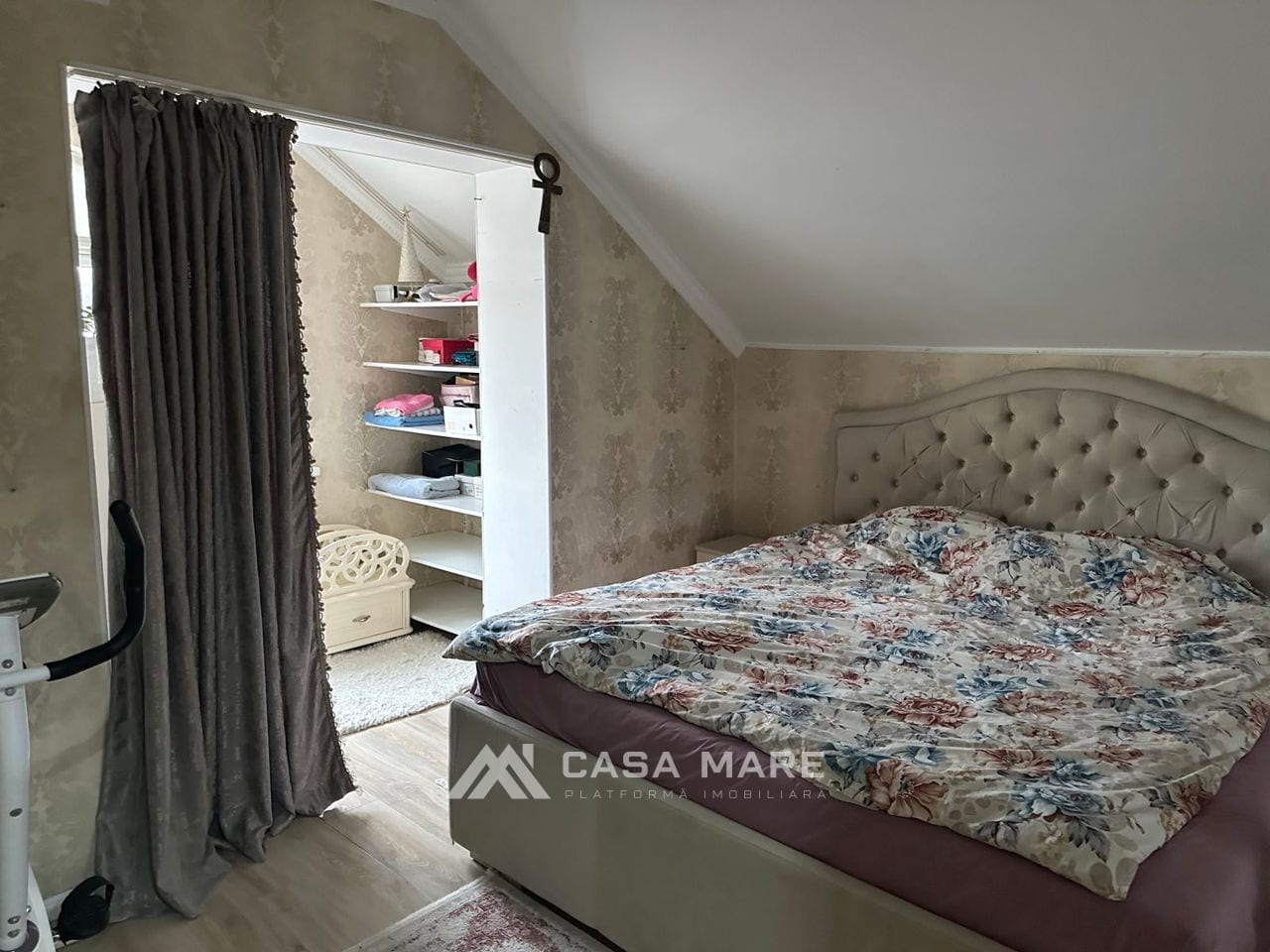 Apartament cu 2 camere, 82 m², Durlești 4